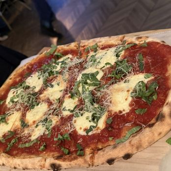 Pazza Notte - Pizza Margherita Napolitana - Pizza Near Me - Sacramento, California Pazza Notte - Pizza Margherita Napolitana - Pizza Near Me - Sacramento, California