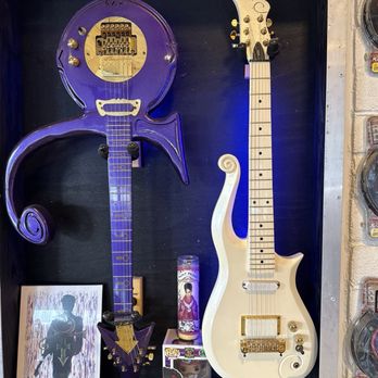 Frank's Famous Chicken & Waffles - Prince memorabilia - Soul Food Near Me - Albuquerque, New Mexico Frank's Famous Chicken & Waffles - Prince memorabilia - Soul Food Near Me - Albuquerque, New Mexico