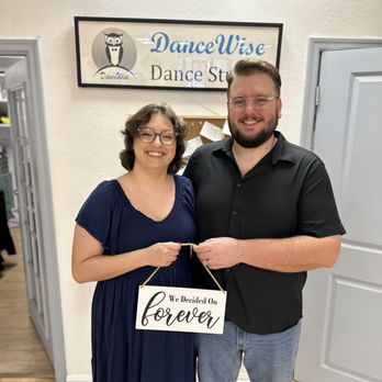 DanceWise - First dance wedding couple - Dance Schools Near Me - Phoenix, Arizona