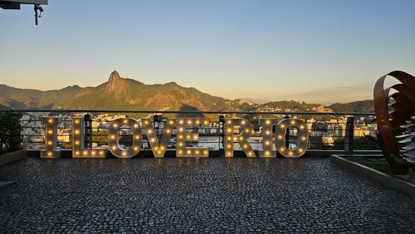 Sugar Loaf cable car by null