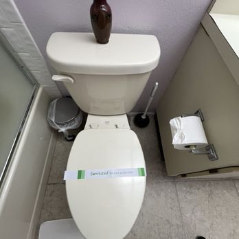 Empire Luxe Cleaning - Bathroom - Home Cleaning Near Me - Palm Bay , Florida Empire Luxe Cleaning - Bathroom - Home Cleaning Near Me - Palm Bay , Florida