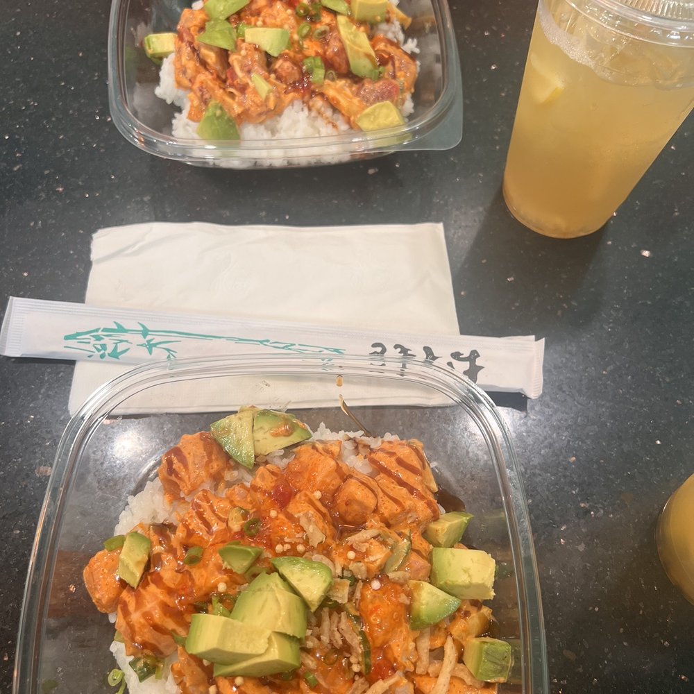 Fresh Bites Hawaii - California Don - Poke Near Me - Honolulu, Hawaii Fresh Bites Hawaii - California Don - Poke Near Me - Honolulu, Hawaii