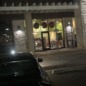 Grassburger - Showing that they are closed at 820pm - Burgers Near Me - Albuquerque, New Mexico