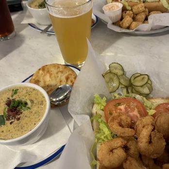 Frenchie’s On 3rd - Chowder, shrimp po boy and hazy IPA - Burgers Near Me - McCall, Idaho Frenchie’s On 3rd - Chowder, shrimp po boy and hazy IPA - Burgers Near Me - McCall, Idaho