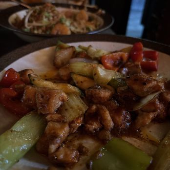 Le Chai - Kung Pao Chicken - Thai Near Me - Brooklyn, New York Le Chai - Kung Pao Chicken - Thai Near Me - Brooklyn, New York