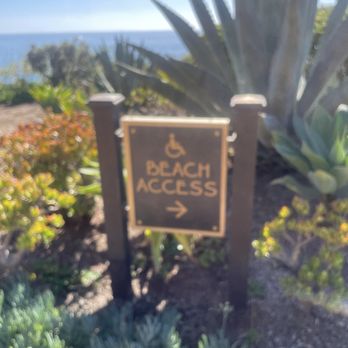 Treasure Island Beach - Beach pathway - Beaches Near Me - Laguna Beach, California Treasure Island Beach - Beach pathway - Beaches Near Me - Laguna Beach, California