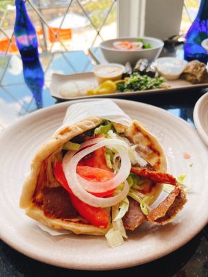 Zorba's Café by null