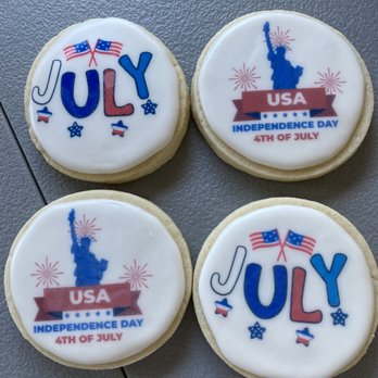 Doreen's Delights - Vanilla Sugar cookies with 4th of July printed on them - Desserts Near Me Doreen's Delights - Vanilla Sugar cookies with 4th of July printed on them - Desserts Near Me