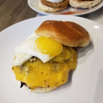 SweetDiner - Grill cheese burger - Diners Near Me - Milwaukee, Wisconsin SweetDiner - Grill cheese burger - Diners Near Me - Milwaukee, Wisconsin