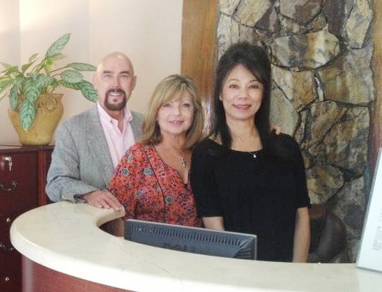 Radience  Medical Aesthetics & Laser Center Logo