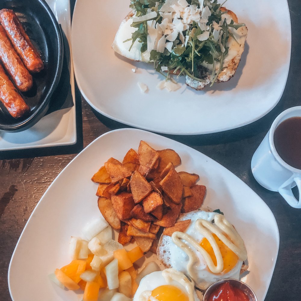 Hecks - Crab Benedict and Avo Toast - Breakfast & Brunch Near Me - Cleveland, Ohio Hecks - Crab Benedict and Avo Toast - Breakfast & Brunch Near Me - Cleveland, Ohio