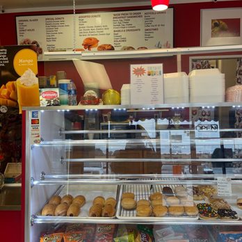 WILLIAM’S DONUTS AND COFFEE - Updated February 2026 - 80 Photos & 35 ...