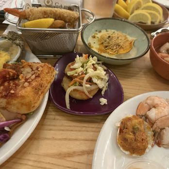 Bacchanal Buffet - A lil bit of this and that - Buffets Near Me - Las Vegas, Nevada Bacchanal Buffet - A lil bit of this and that - Buffets Near Me - Las Vegas, Nevada