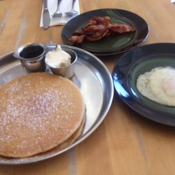 Main Kitchen Cafe - Not as yummy as the 1st time I was here sadly - New American Near Me - Granada Hills, California