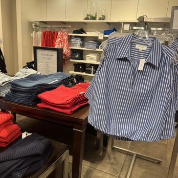 Banana Republic Factory Store - Men's Clothing Near Me - Key West, Florida Banana Republic Factory Store - Men's Clothing Near Me - Key West, Florida