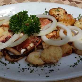 Poseidon - Spezialität des Hauses "gegrillter Krake" - saulecker !!! - Greek Near Me - Groß-Umstadt, HE