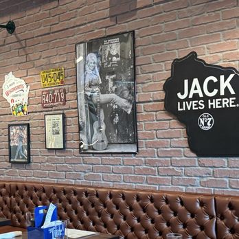 Jack & Jenny's - Inside - American Near Me - Janesville, Wisconsin