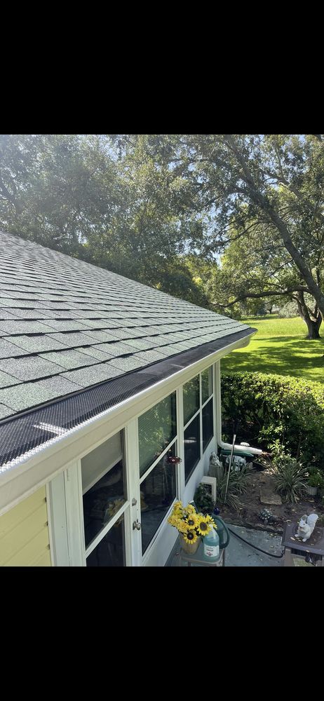 Slide of Joe’s Aluminum, Screen & Vinyl Repair