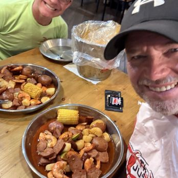 The Juicy Seafood - Happiness - Seafood Near Me - Meridian, Mississippi The Juicy Seafood - Happiness - Seafood Near Me - Meridian, Mississippi