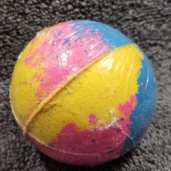 Baeth Soap - You won't be disappointed with this fruity pebbles surprise bath bomb. - Cosmetics & Beauty Supply Near Me - Vancouver, Washington