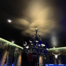 W Karaoke Lounge
