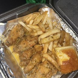 Parmesan Wings & Fries Parmesan Wings & Fries