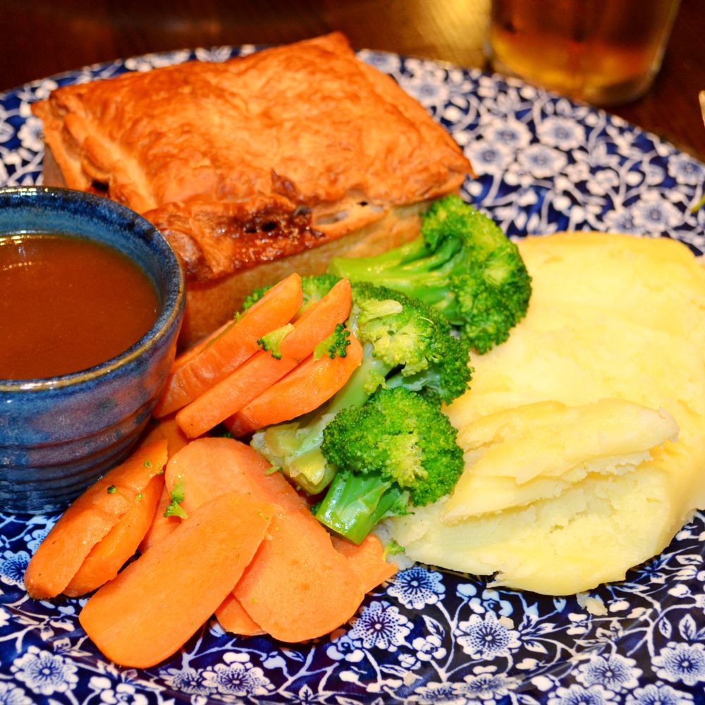 The Willow Walk - Beef Ale Pie - Pubs Near Me - London, XGL The Willow Walk - Beef Ale Pie - Pubs Near Me - London, XGL