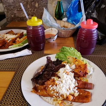 La Guarecita San Agustin - Enchiladas with cecina, the drinks were Jamaica/Strawberry - Mexican Near Me - Morelia, MIC La Guarecita San Agustin - Enchiladas with cecina, the drinks were Jamaica/Strawberry - Mexican Near Me - Morelia, MIC