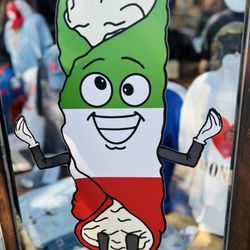 Crazy Cannoli - Exterior