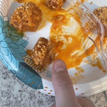big shot bobs - Small pieces half the size of my thumb - Chicken Wings Near Me - White Oak, Pennsylvania