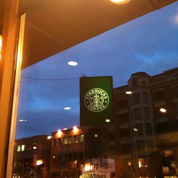 Starbucks - Coffee & Tea Near Me - Toronto, Ontario