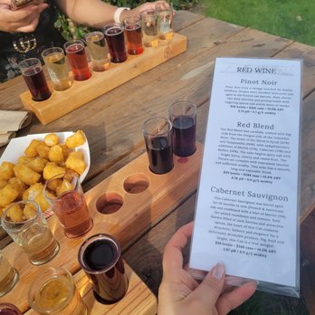 Columbia Wine Tours - Cool spots - Wine Tours Near Me - Hood River, Oregon