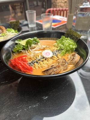 Jimoto Ramen by null