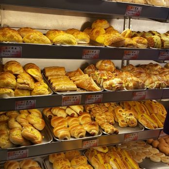 Dragon Bay Bakery - Chinese Near Me - Brooklyn, New York