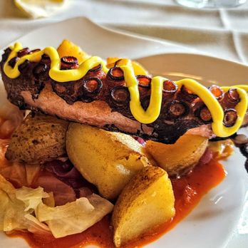 Due 360 - Pulpo a la Plancha - perfect - Tapas/Small Plates Near Me - Summit, New Jersey