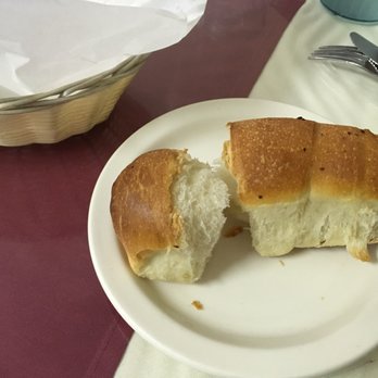 Lizzano's Pizza - Complimentary bread - Italian Near Me - Euless, Texas