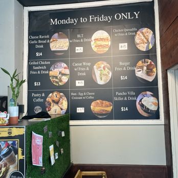 Le Café Station Grill - Specials of the week - Breakfast & Brunch Near Me - Chicago, Illinois Le Café Station Grill - Specials of the week - Breakfast & Brunch Near Me - Chicago, Illinois