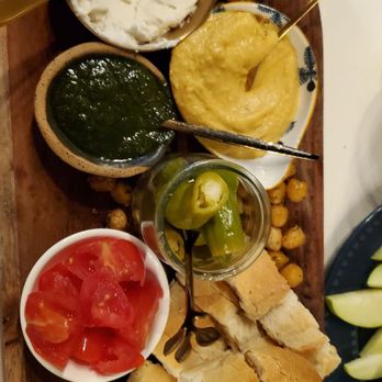 Evergreen Room - Garden Party - Tea Rooms Near Me - Hudson, Massachusetts