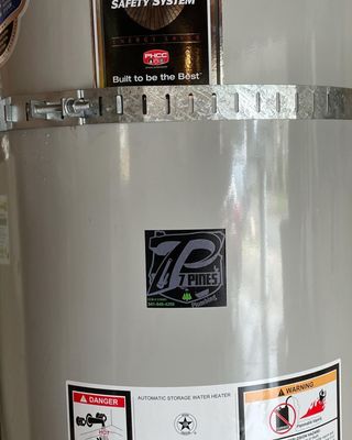 7 Pines Plumbing Logo