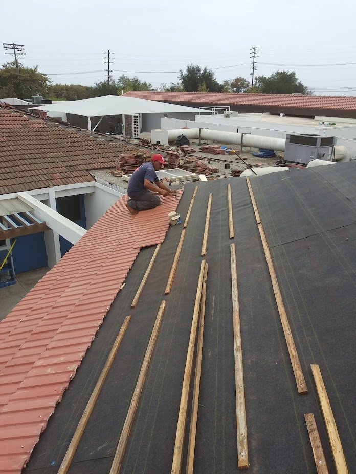 Slide of Gonzalez & Vasquez General Construction