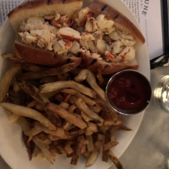 Neptune Oyster - Maine Lobster Roll Sandwich - Seafood Near Me - Boston, Massachusetts Neptune Oyster - Maine Lobster Roll Sandwich - Seafood Near Me - Boston, Massachusetts