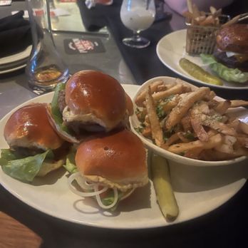 Yard House - Trio sampler - Bars Near Me - Glendale, Arizona Yard House - Trio sampler - Bars Near Me - Glendale, Arizona