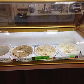 Kilwins Ice Cream - Chocolate - Fudge - One of their ice cream cases - Ice Cream & Frozen Yogurt Near Me - Venice, Florida