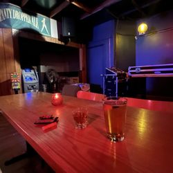 Slim's Cocktail Bar & Restaurant - Love it here!