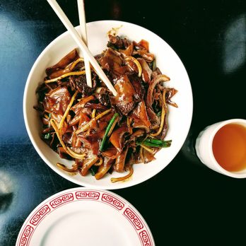 XLB - The Beef Ho Fun offers a good portion for sharing. - Noodles Near Me - Portland, Oregon XLB - The Beef Ho Fun offers a good portion for sharing. - Noodles Near Me - Portland, Oregon
