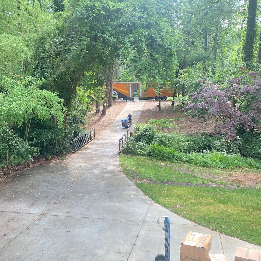 Blue Chip Moving & Storage - Long walk. Movers were total pros. Hustled from start to finish. - Movers Near Me - Hawthorne, California Blue Chip Moving & Storage - Long walk. Movers were total pros. Hustled from start to finish. - Movers Near Me - Hawthorne, California