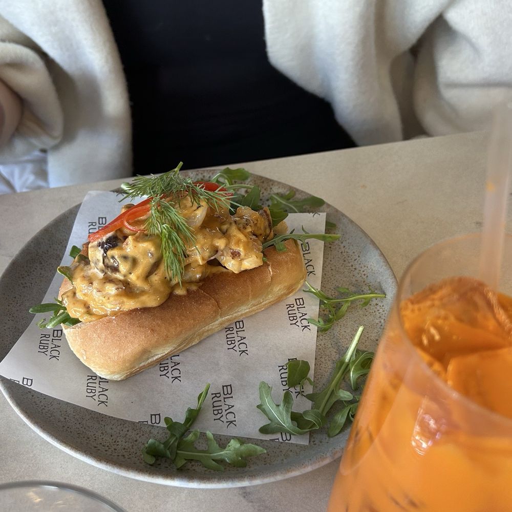 Black Ruby - Tom Yum Shrimp Roll and Thai tea - Asian Fusion Near Me - Cambridge, Massachusetts