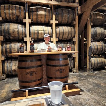 The Jack Daniel Distillery - Jack tasting - Distilleries Near Me - Lynchburg, Tennessee