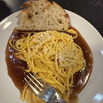 Macizo Restaurant - The pasta dish. It's amazing with a unique sauce around the sides that pairs well with the pasta. Fresh bread on the side. So yummy! - Peruvian Near Me - Indianapolis, Indiana Macizo Restaurant - The pasta dish. It's amazing with a unique sauce around the sides that pairs well with the pasta. Fresh bread on the side. So yummy! - Peruvian Near Me - Indianapolis, Indiana