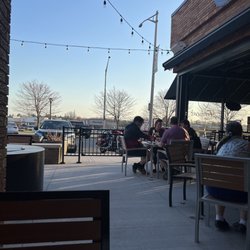 Franca’s Wine Room - Outdoor seating